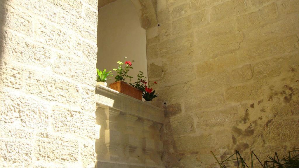 Le Richelieu Bed & Breakfast Uzès Dış mekan fotoğraf